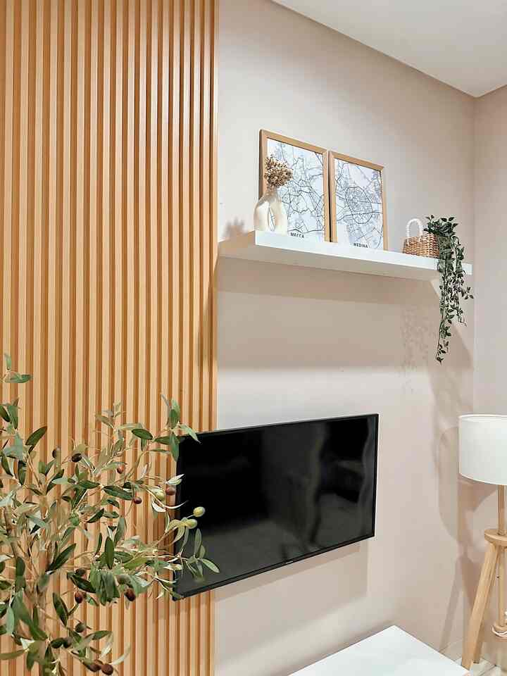 Material Affordable

Material yang digunakan di ruang keluarga kami pilih yang ramah kantong. Seperti wallpanel, walldecor, pohon artificial, dan daun juntai atificial yang kami pilih ini termasuk low budget. Namun bisa membuat ruangan kami menjadi lebih cantik ✨

#MaterialRenovasi
#MaterialMurah
#WallpanelDinding