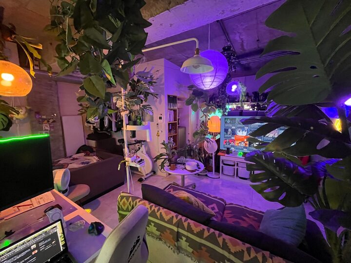 short form carousel card thumbnail