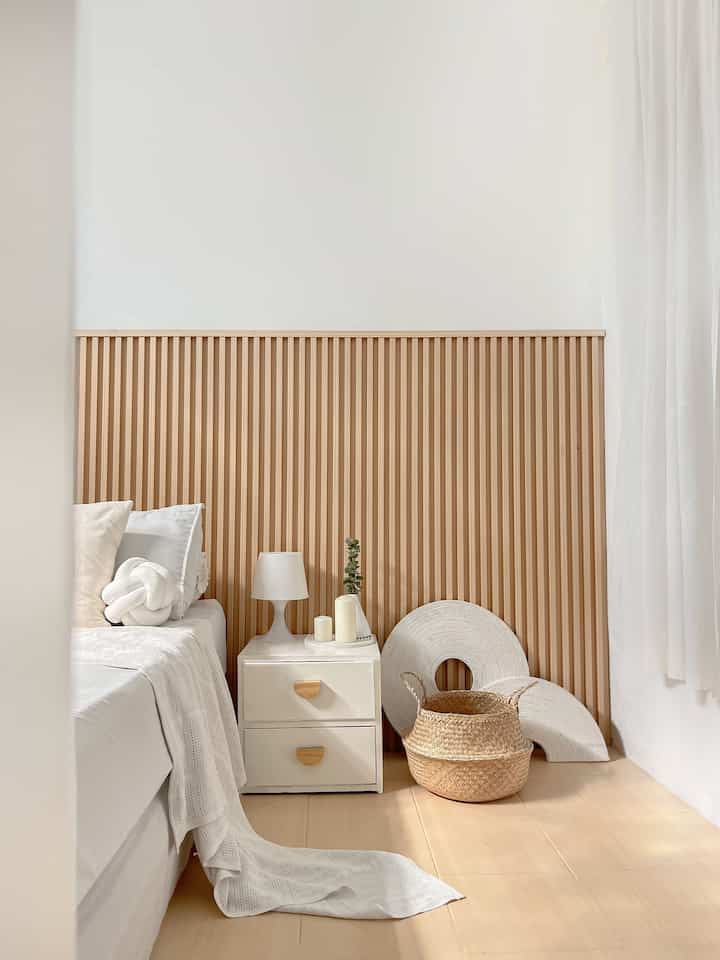 Grandma’s Bedroom 🤍

Karena orang tua tinggal bersama di rumah ini, jadi saya menyediakan kamar khusus dan dekorasi yang sedikit berbeda dengan area lain, tidak ada aksen biru disini, tapi lebih banyak warna earth tone agar kamar terlihat lebih nyaman dan hangat untuk orang tua kami 🤍

#rumahtua
#rumahlama
#bandung
#lowbudgetdecor
#wpc
#scandinavian