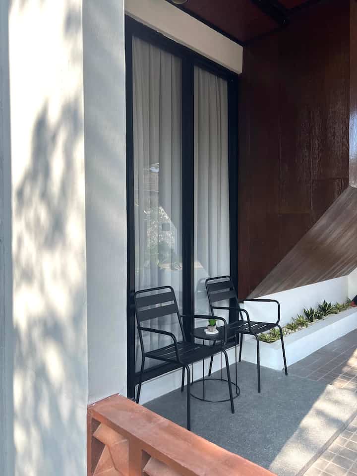 Favorite Moments At Home ✨

Our favorite moments together are usually spent at home. Even though we don't go anywhere, sitting and chatting on the terrace is enough for us to spend the weekend together. Happy weekend 🥰

#Terrace
#TerraceMinimalist
#TerraceCeramics
#CarportCeramics
#PVCCeiling
#Conwood
#RelaxAtHome
#FavoriteRoom