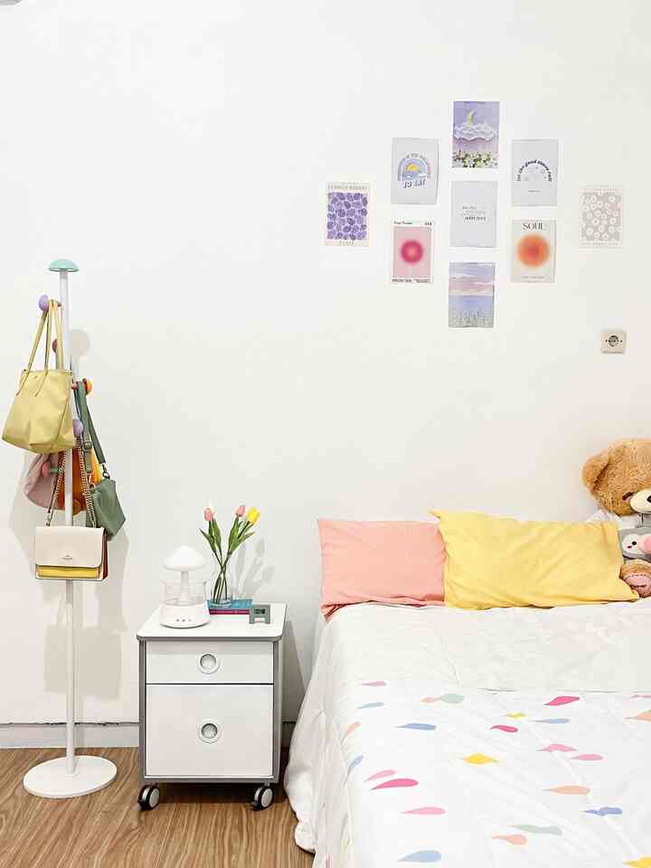 salah satu hal yang paling bikin aku betah dan nyaman di kamar adalah rain cloud humidifier 🌧️
dengan adanya barang itu, bisa menciptakan ketenangan dan kenyamanan.
air berjatuhan seperti hujan yang bisa ngebuat rasa lelah hilang seketika karena adanya rasa tenang dan bisa mengeluarkan aroma yang wangi. ✨

#RainCloudHumidifier #Diffuser #LantaiSPC #BedroomStyling #MakeOverKamarTidur