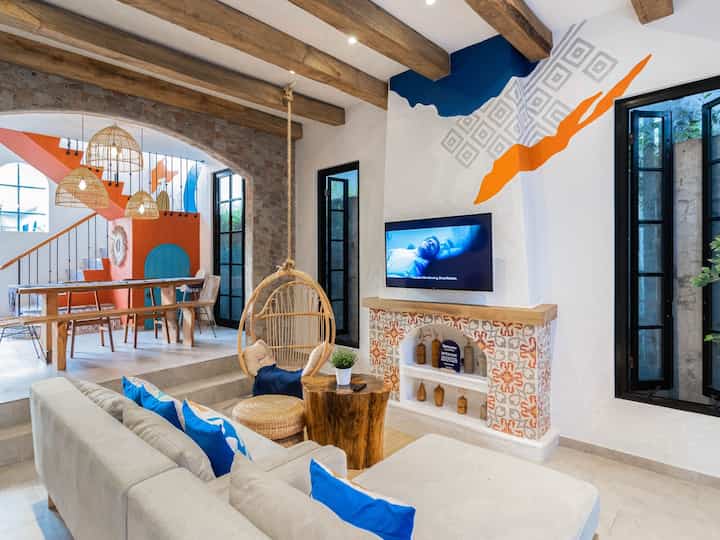 Rumah kami dibuat untuk berkumpul bersuka cita bersama, tergambar dari sudut terhangat untuk berkumpul dirumah kami yaitu living room, kami selalu menghabiskan waktu bersama di waktu luang, selain bencengkrama atau membahas hal hal tak penting lainya, kami juga senang menonton film film favorite kami disini, kehangatan tercipta dari cerita cerita kami disini ❤️


#moroccanmediterranean #moroccan #mediterranean #homedecoinspo #rumahmoroccanmediterranean
#rumahmediterranean #rumahbandung #livingroom #livingroomstyling #dekorasilivingroom #livingroommakeover
 #SofaMinimalis #WarnaCatRuangTamu #tanamanartificial #SudutNyamanKeluarga #RuangFavoritKeluarga