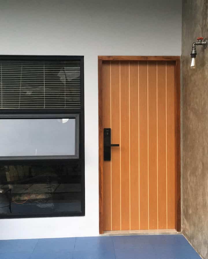 Oh hi…sebagai orang yang pelupa, memiliki smartlock door ini sangat berguna banget. #smartlockdoor #desainpintu #simplefasad