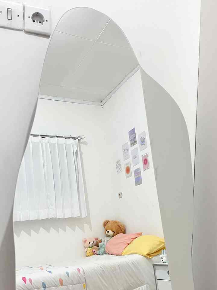 my coziest room ever 🥰

#rakminimalis #lemaripenyimpanan #standhp #cerminbesar #room #kamartidur 