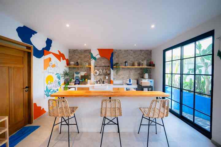 Dapur kami bertema Moroccan Mediterranean Tropical sesuai dengan tema rumah, untuk proses styling nya saya selalu mencicil satu persatu item dekoratifnya, seperti vas vas unik dari Nash & Co , dari Ikea dan dari beberapa artisan  tanah liat terkemuka di tanah air, tak lupa memberikan sentuhan tropical dengan menambahkan beberapa tanaman artificial yang dengan mudah kami temukan di shopee dan ikea, lalu untuk menambah kesan medditeranian kami menggunakan banyak unsur kayu dan rotan di beberapa material dapur, seperti laci dan ambalan ambalan.
Untuk pemilihan warna, karena sudah ada guide dari arsitek sedari awal kami tidak kesulitan memilah milih semua perabotan dan item dekoratif di dapur kami. 


#MakeOverDapur
#KitchenSetMinimalis
#StylingDapur
#MyDreamKitchen
#IdeDekorDapur
#KitchenMaterial
#CasadeLikan 
#dapurcantik
#dapurtropical
#mediterraneankitchen