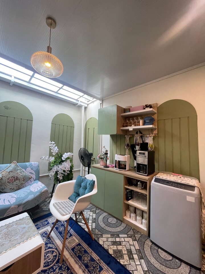 short form carousel card thumbnail