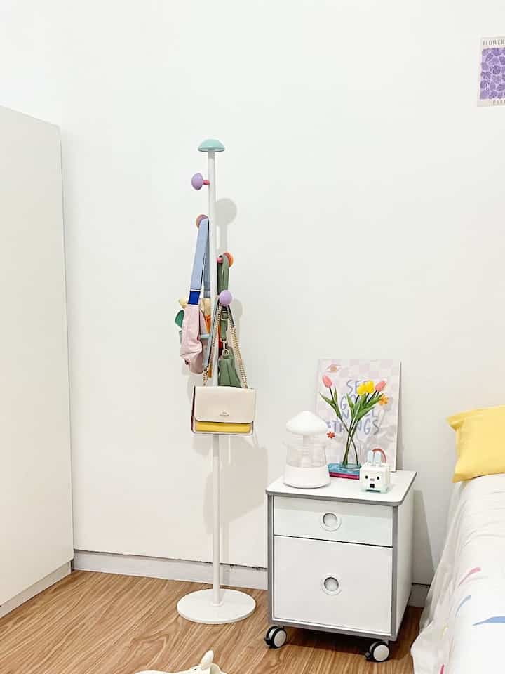 • BEST BUY •
~ gantungan: lucu banget! bahan nya bagus, kokoh, warnanya cocok sama tone rumahanind 🫶 

~ cantolan: minimalis tapi bisa buat dekorasi, selain bisa buat headphone, bisa juga buat
gantungan kunci atau gantungan lainnya ✨

~ lampu proyektor: bagi yang gabisa tidur lampu gelap, ini adalah salah satu best solution, ada 4 warna, estetik & lucu parah 💯

~ humidifier: penemuan unik yang bisa bikin calm kalo di kamar karna ada suara air hujan, bisa ganti-ganti dan pilih warna kesukaan + bisa ditambahin essential oil supaya lebih wangi 😉

#gantungan #humidifieraesthetic #gantunganruangganti #lampuproyektor #spillbarangmurah #rekomendasiproduk