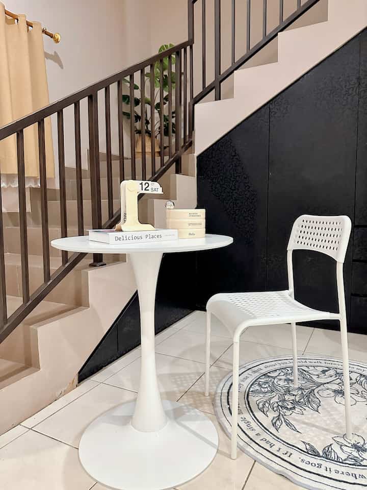 Spill Top 4 Pembelian baru di Bulan ini 

1. Meja Cafe: Meja bulat ini bisa multifungsi untuk kami jadikan tempat santai makan dessert atau tempat untuk hanya sekedar nonton/baca-baca
2. Calender Meja: Calender ini bentuk nya kecil dan bisa dipakai seumur hidup, namun tetap aesthetic dan bisa kami atur setiap hari nya secara manual
3. Storage Ccesaories Putar: Storage ini sangat membantu kami untuk menyimpan accessories seperti jam tangan dan cincin agar tidak tercecer
4. Dummy Book: Buku hiasan ini menambah aesthetic dan bisa di jadikan alas untuk menyimpan properti kecil di atas nya.

#MejaCafe
#SpillBarangMurah
#RekomendasiProduk