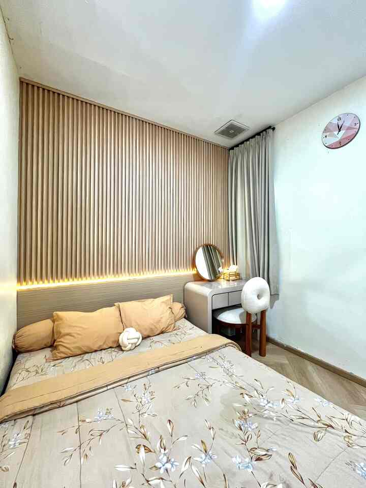 Our Lil House - Makeover Wallpanel Kamar Tidur

Hai semuanya!! Setelah beberapa tahun bertahan dengan wallpanel yang lama, akhirnya aku makeover juga ganti dengan wallpanel ini!!! Wallpanel yang sekarang bikin suasana kamar tidur aku jadi beda banget!! Terasa lebih luas, hangat, dan elegant banget kaya lagi nginep di hotel✨

#makeover #makeoverkamartidur #bedroom #wallpanel #inspirasiwallpanel #inspirasibedroom #bedroomdesign