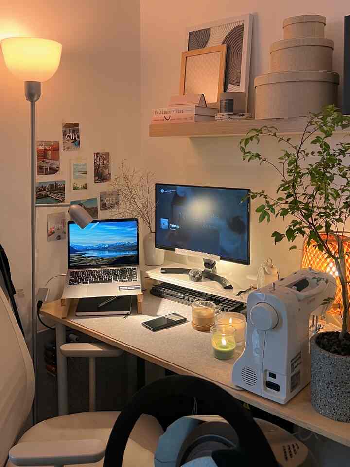 Home Office yang Nyaman.

Ini adalah wishlist ku untuk wujudtin home office yang nyaman untuk aku dan Pak Bojo. Awalnya aku gak kepikiran buat bikin home office yang estetik, yang penting bisa kerja dan yg aku butuhkan hanya meja dan kursi. 

Namun lama2 aku mulai tertarik buat ngeredecor dari yang minimalis sampai akhirnya ala2 modern mid cen tp tetep ada sentuhan japandi nya. Di tambah ada
Lighting yang warm bikin ruangan ini jadi nyaman.

#WorkOffice #HomeOffice #RuangKerja #ruangbelajar #ruangkomputer #Japandi #JapandiMidCentury #BTNOAS9