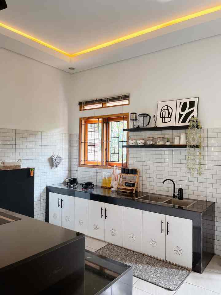 Transformasi Dapur

Dapur yang tadinya polosan dari waktu ke waktu menjadi cantik sesuai yang aku impikan. Pembangunan runah ini sangat bertahap seadanya uang begitupun dengan pengisiannya. Kuncinya adalah sabar jangan terburu-buru perlahan saja tapi nantinya akan mewujudkan impian kita. 

#BumiGerrd #KitchenMinimalit #BackSplashDapur #AmbalanMelayang #CatRumah #SmallChangesBigImpact #InspirasiRenovasi