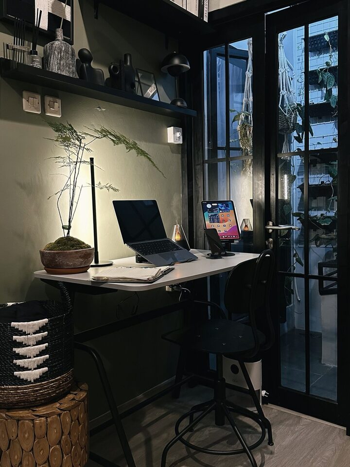 short form carousel card thumbnail