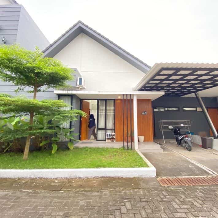 Cerita rumah

Awalnya setelah menikah kami bingung menentukan dimana kami akan tinggal. Setelah mencari beberapa referensi perumahan dan mempertimbangkannya, akhirnya kami memilih untuk tinggal di cluster dan dijaga security 24 jam supaya lebih safety. Selain itu kami lebih senang dengan suasana tenang dan tidak berisik supaya istirahat lebih berkualitas.

#fasad #fasadminimalis #bangunrumah #perumahan #cluster #kitchen #airpurifier #reeddiffuser #MiniHouseTour #CeritaRumahku