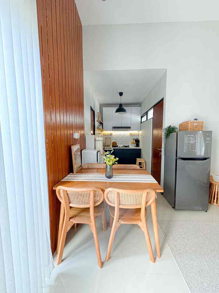 Dapur mungil.

Ini adalah tempatku sebagian besar menghabiskan waktu di rumah untuk memasak. Mulai dari preparation sampai dengan makan malam. Ruangan ini aku tata semaksimal mungkin agar bisa mempercepat waktu memasak. Dan ruangan ini adalah ruangan pertama yg kami buat ketika mulai menempati rumah.

#Kitchen #kitchensetminimalis #dapur #dapurmungil #dapurminimalis #inspirasidapur #vasbunga #tablerunner #rakdapurminimalis