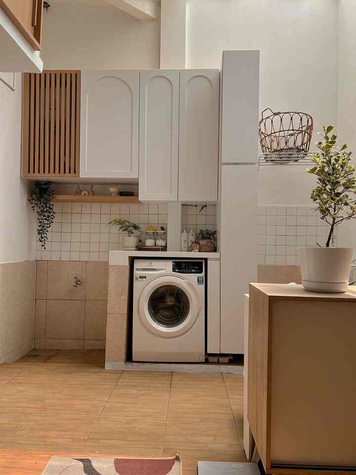 Aesthetic Laundry Room ✨
panjangnya 3 meter.
tempat wudhu, cuci baju, dan jemur baju.


#LaundryRoom
#AestheticLaundryRoom
#LaundryArea
#ArchCabinet