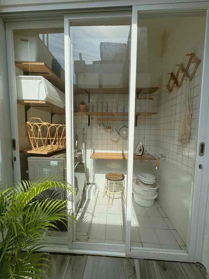 Berikut kumpulan foto dari teras sampai laundry room, semoga menginspirasi :)

#TerasMinimalis #InspirasiTeras #LaundryRoom #InspirasiLaundryRoom #IdeDekorasiLaundryRoom
#RumahMinimalisCantik