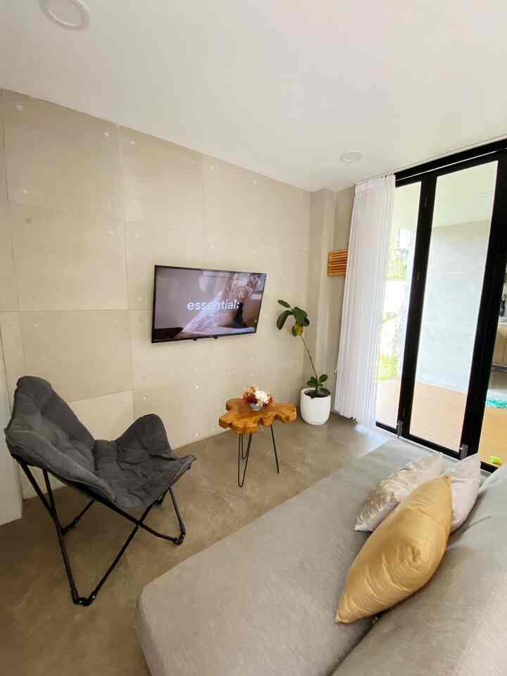 Seetelah sekian lama hiatus mari kita kembali lagi dengan sesuatu yang baru bersama shatukisah yah 🫶
#RuangTamuIndustrial #Simplyhome #cozylivingroom #BTNOAS9