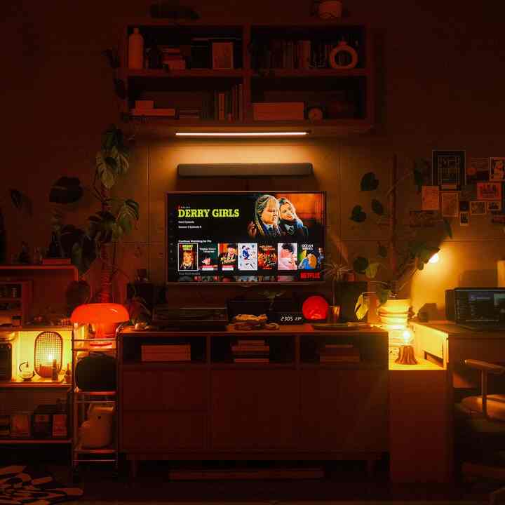 Kadang dalam menentukan inspirasi suatu ruangan. Saya sangat memperhatikan ambience di malah hari. Oleh karena itu saya mengutamakan pencahayaan yang warm sehingga memberikan kesan hangat dan nyaman dalam ruangan. #MyHouseInspiration #smartbulb #ambiencelight #japandiroom 