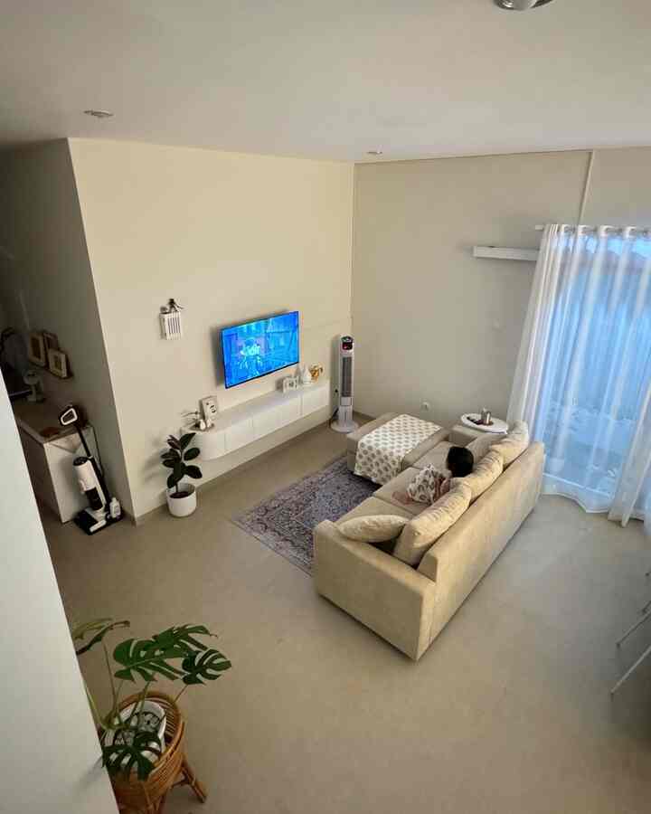 Rumah Open Space dengan design modern. cocok untuk keluarga kecil, agar terasa lebih homey #modern #openspace #sofasudut #Sofa #rumahvilla #modern #sofaminimalist #rumahmodern