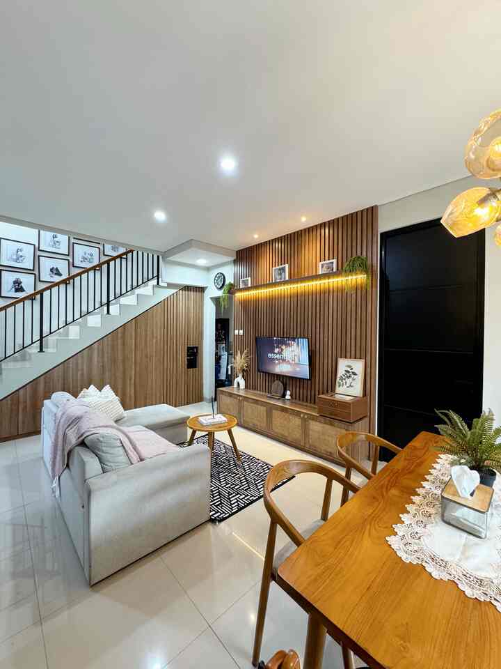 My fav spot everrrr, Living Room 🤎🪴

Kalau bisa dibilang ini lah ruangan favorit aku! Hihi selain wall panel TV nya yg jadi center of attention tiap tamu yg liat, disini aku bisa bersantai sambil menonton tv. Tempat melepas lelah dan me time hihi

#Livingroom
#Rumahminimalis
#RumahScandinavian
#RuangKeluarga
#Sofabed / #SofaMinimalis / #KeramikKamarMandi / #PlavonPVC / #PintuKamarMandi / #CatDepanRumah / #WallpaperDinding / #WallpaperEstetik / #Cat / #PagarRumah
#japandi / #minimalist / #scandinavian /
#rumah #rumahminimalismodern, #rumahminimalis, #rumahmodern, #rumahjapandi, #rumahscandinavian