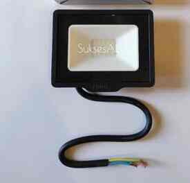 LAMPU SOROT 10W PHILIPS BVP 150