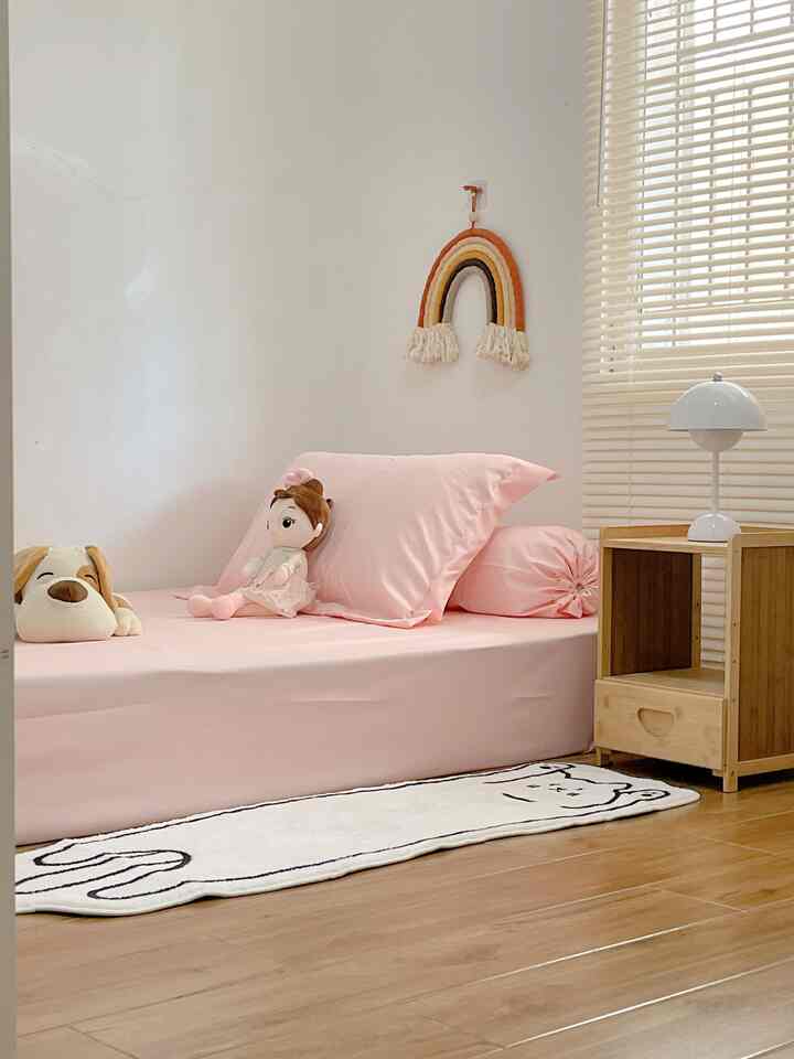 Kamar anak minimalis
Kamar inj berukuran kurang lebih 2,5 X 3 m jadi bener2 penataannya harus minimalis biar tidak terkesan sempit, warna dinding putih biar terlihat lebih luas dan terang untuk lantai aku pakai keramik motif kayu biar terkesan lebih hangat, penggunaan rug aku pilih yang motif kucing.

#catrumah
#warnacatrumah
#minimalis
#koreanhouse
#aesthetic
#roomdecor
#bedroom
#kamaranak