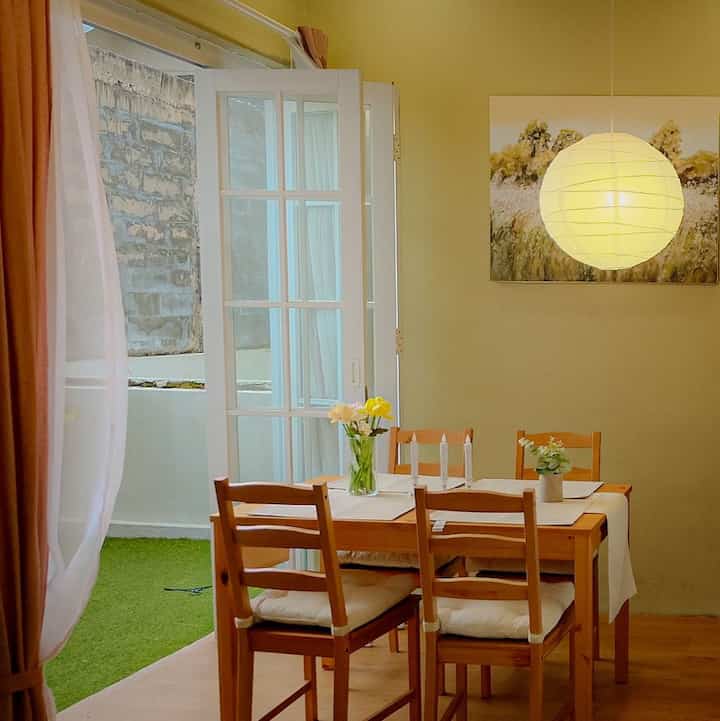 Penambahan lampu hias memberikan lighting pada ruangan dan juga sebagai item dekoratif pada ruangan, aneka lampu hias yang ada dirumah kami, mulai dari pendant lamp, standing lamp, dan lampu sorot.

#lightingdekoratif #standinglamp #pendantlamp #lightingpadaruangan #lightinginspo #homesweethome #rumahclusterminimalis