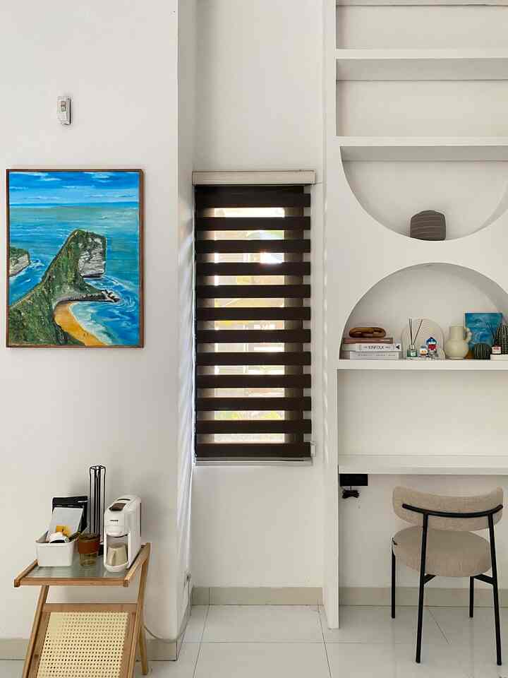 Double Arch untuk Spot Home Office

Rumah itu bagaimana representasi pemiliknya.
Aku yang suka bekerja, sampe buat spot-spot kerja di rumah, biar makin betah & semangat WFH.

Nah ini Double Arch Ku yang bersebelahan dengan Coffee Corner.

Semoga Bermanfaat🤍
#workspace #homeoffice #arch #archpoint #livingroom #coffeecorner #InspirasiHomeOffice