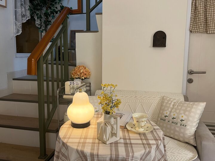 short form carousel card thumbnail