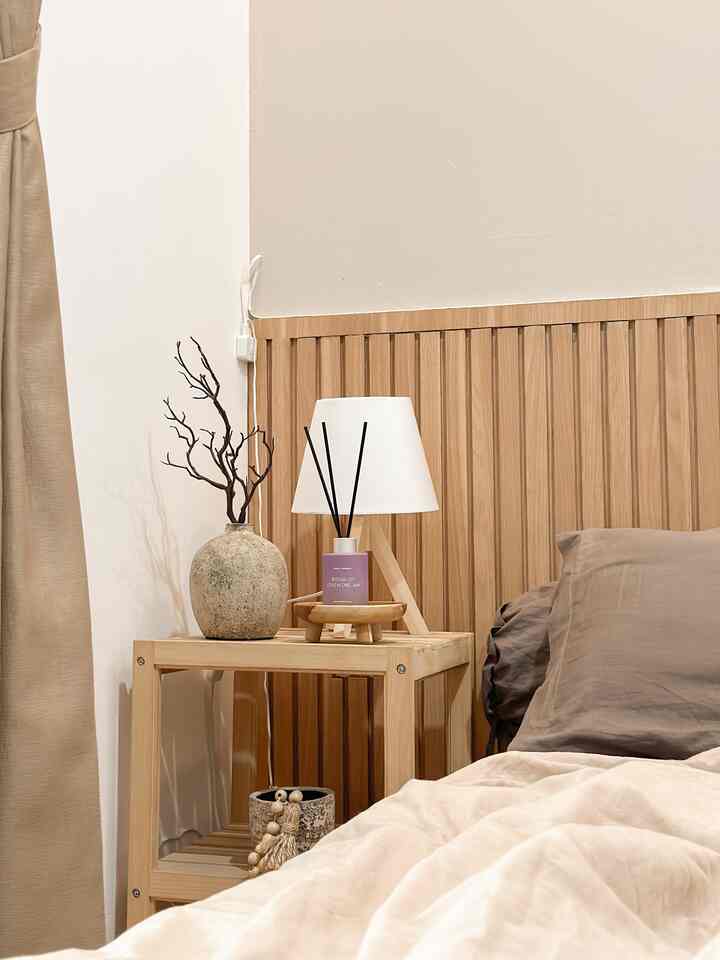 Vas di kamarku 🏺🏺 

#DekorasiRuangan
#Vas
#Dekorasi Kamar
#Deorasi Ruang Tamu
#DekorasiKamar Tidur
#dekorasi rumah
#DekorasiRumah 