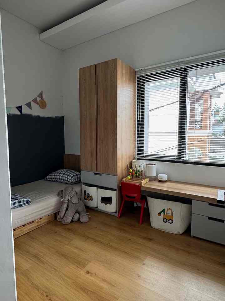 Furniture Ramah Anak

Yang ada dikamar anak TK ini, kami usahakan ramah anak dan dibuat nyaman 

Tidak besar namun sudah sesuai dengan fungsinya dan didesain yang memang tidak terlalu anak anak

#bumitimi #mejabelajar #lantaispc #tempattiduranak #kursibelajar #rumahramahanak #materialramahanak #furniturramahanak 