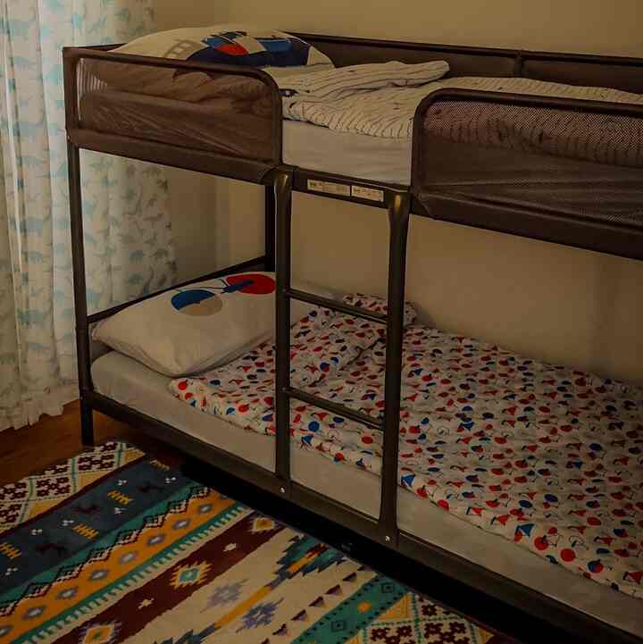 Furniture ramah anak yang ada dikamar anak kami, yang saat ini berusia 5 dan 3 tahun dan gender yang berbeda namun masih tidur bersama di 1 kamar yang berukuran 3 x 4 m2, 
- kami memilih kasur tingkat Tuffind Ikea untuk menghemat space kamar dan anak anak emang seneng bgt dengan kasur bunk bed seperti ini. Kasur ini sangat aman karena di bagian tangga kasur dilengkap anti slip sehingga tdak licin sama sekali.
- Selain itu ada meja multifungsi dari olike yang top table nya bisa dibolak balik sesuai kebutuhan yaitu bisa untuk bermain lego, sensory play, mancing, dan belajar juga.
- rak penyimpanan didinding untuk buku sehingga anak anak bisa merapihkan buku sendiri setelah selesai membaca dan hemat tempat juga.
- rak gantung dengan knop mempermudah anak anak merapihkan tas mereka kembali.

#KasurTingkatIkea #KasurIkeaTuffing #BunkBedIdeas #KasurTingkatBesi #RakDindingIkea #MejaAnakMultifungsi #RumahRamahAnak #MaterialRamahAnak #FurniturRamahAnak