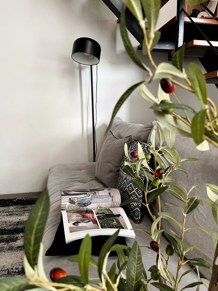 short form carousel card thumbnail