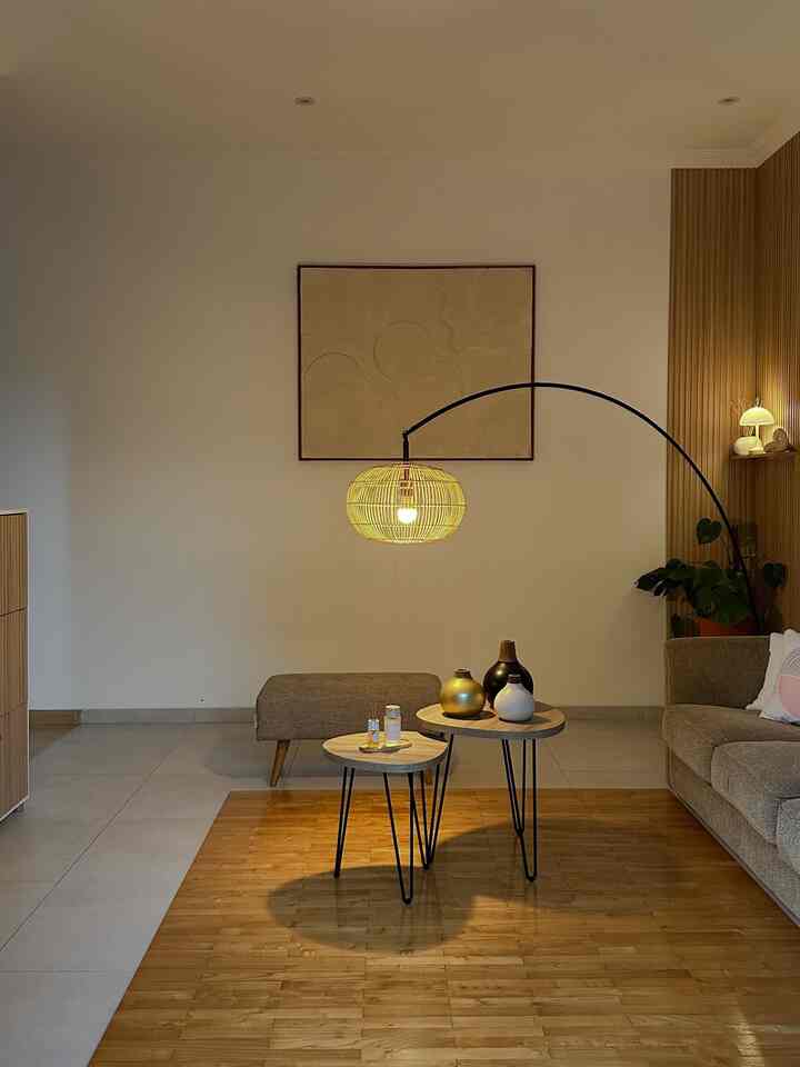 Transformasi ruang tamu

Ruang tamu @arieskamarina dulu sederhana dan kelihatan kurang nyaman ya tempat duduknya, hahaha, tapi dulu sudah bersyukur banget bisa punya ruang tamu seperti itu. Setelah bersabar menabung, berdoa dan berusaha, akhirnya dikasih kesempatan untuk memiliki ruang tamu yang alhamdulillah lebih nyaman dan hangat untuk kami. Bisa dilihat beberapa dekorasi dan meja ruang tamu masih sama. 

#transformationthursday 
#ruangtamu
#inspirasiruangtamu 
#guestroom 
#designruangtamu 
#homedecor
#homedesign
#scandinavian
#japandi
#koreanhouse
#nordic
#aesthetic 
#beforeafter