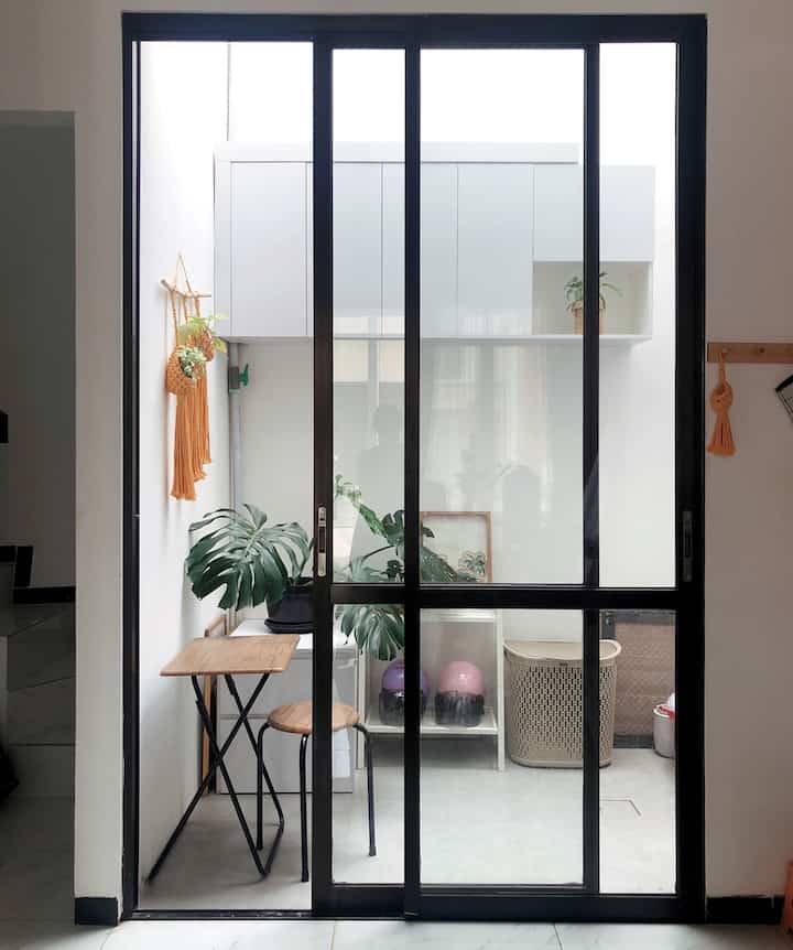 Laulndry room jadi ruang sebaguna .. ✨

Meski tidak terlalu luas namun laundry room ini bisa dijadikan ruang sebaguna. Bisa untuk bersantai sesekali 😀 

#laundryRoom #RuangSerbaguna #nakasLaundryRoom #Storage #dekorasimacrame #PlantHanger #Keranjang #InspirasiLaundryRoom