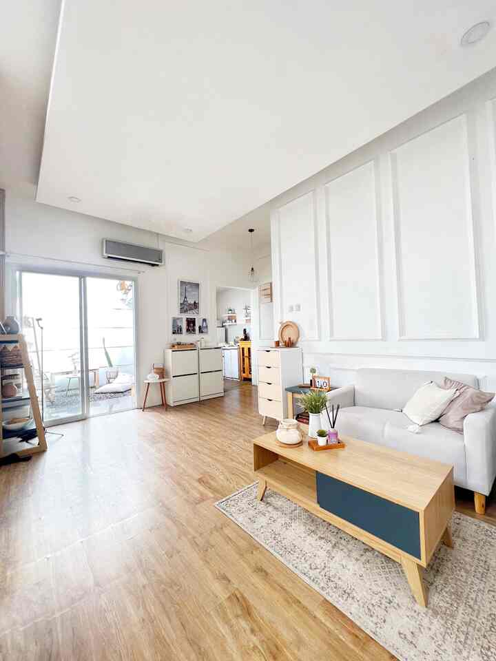 Tema Open Space di Bieshouse 
Mulai dari Living room bisa langsung menuju teras taman belakang dan ke dapur . 
Fungsi Open space agar Bieshouse yang berukuran tidak besar dapat terlihat lebih luas dan lapang . 
Selain itu penempatan furniture juga berpengaruh saat kita menerapkan teman open space dirumah .
.

#BTNOAS10
#RumahOpenSpace
#RumahTanpaSekat
#bieshouse