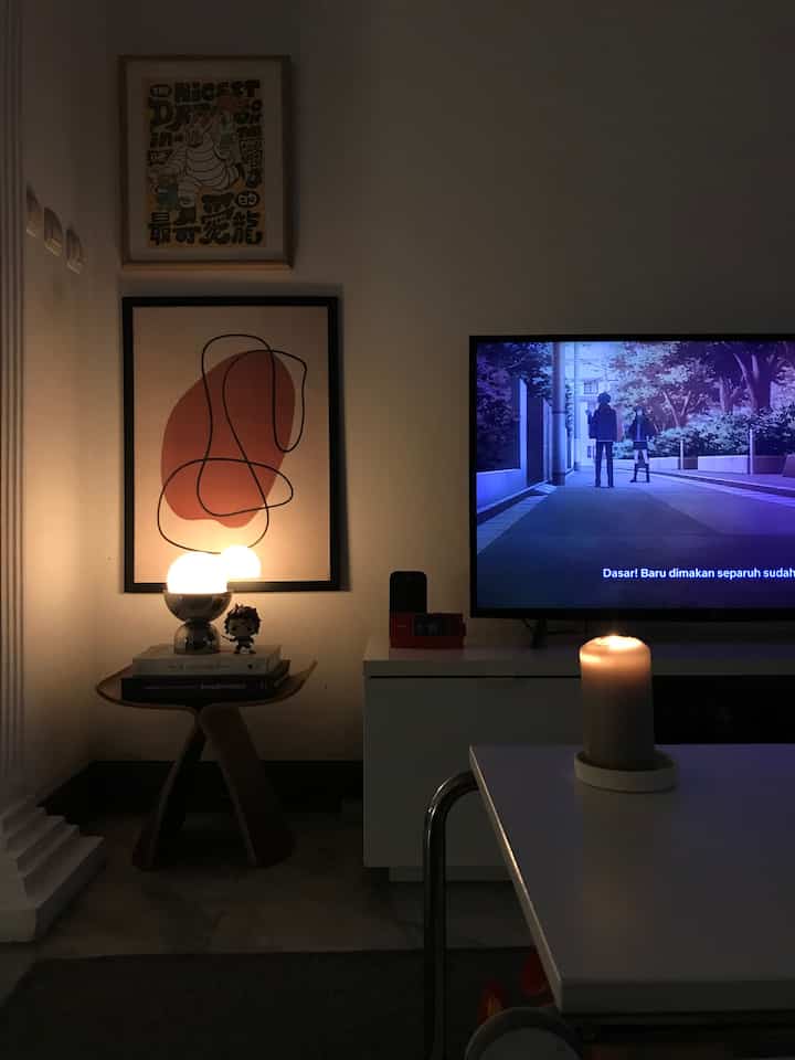 Beberapa pembelian barang beberapa bulan terakhir ini adalah hasil sale akhir tahun dan barang yang lama nunggu restock nya. 
- IKEA Tradfri smart bulb, bentuknya besar, dimmable dan bisa diatur jenis cahayanya mau cool daylight atau warm white
- IKEA Tradfri lighting controller
- IKEA Tuvkornell, candle holder yang dibeli dengan harga Rp. 9.900 saja dari harga normal Rp. 169.000. Best deal!.
- table lamp warna chrome
- Art print dan postcard dari artis lokal Indonesia. 

#artprints #Top5BestBuy
#RekomendasiProduk #AmbassadorPick #ikea #ikeahome #smartlighting