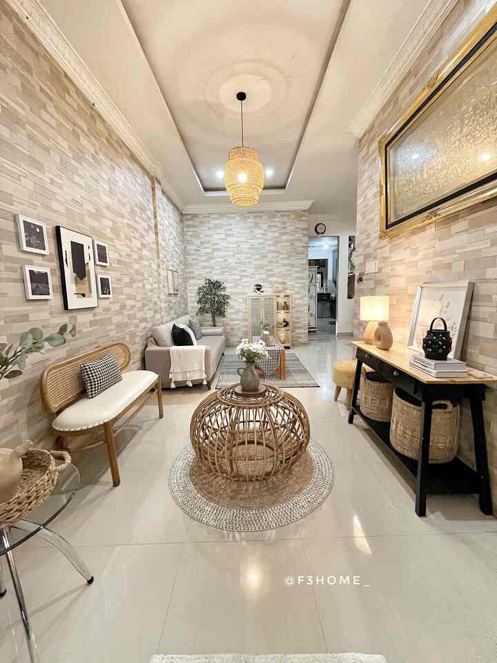 Ruangan Kecil, Gaya besar 🤎.
Ini sudut favorit ku, bikin rumah terasa lebih luas aku menggunakan furniture compact dan warna senada/terang.
Meski rumah kecil, tetapi tetap bisa kelihatan estetik.
Solusinya??
Pilih furniture multifungsi dan tata ruang dengan detail yg fungsional.
Semoga menginspirasi 🫶🏻🫶🏻.

#ruangancompact #warnacatrumah #wallpaperdinding #wallpaperestetik #cat #ruanganterbatas #rumahcompact #rumahmungil