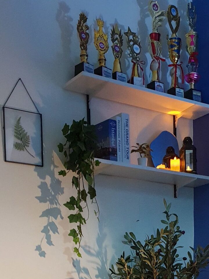 short form carousel card thumbnail