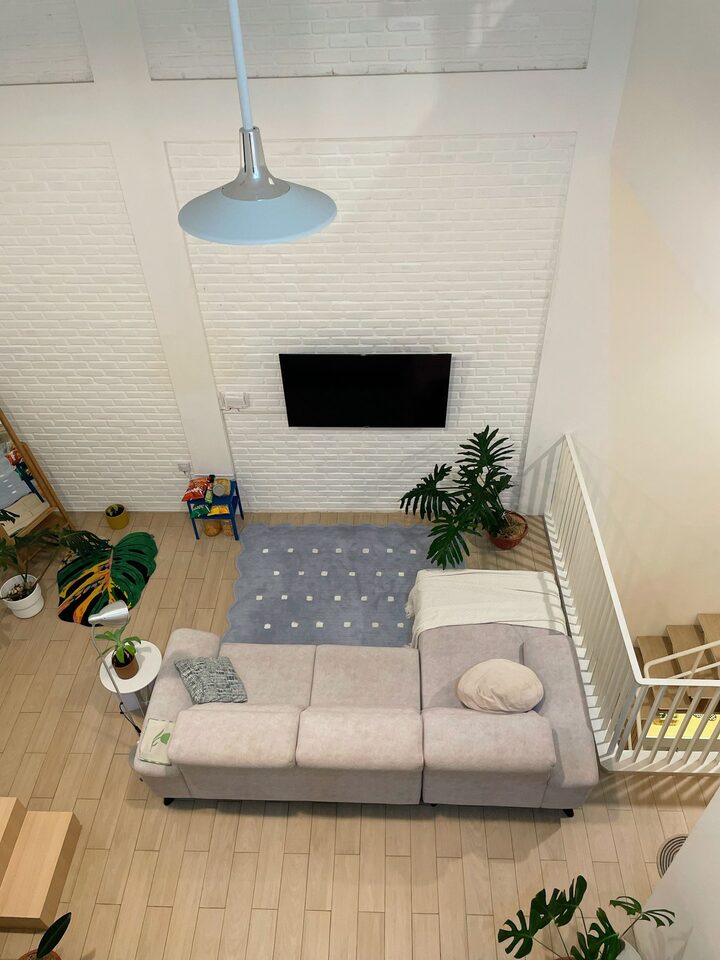 short form carousel card thumbnail