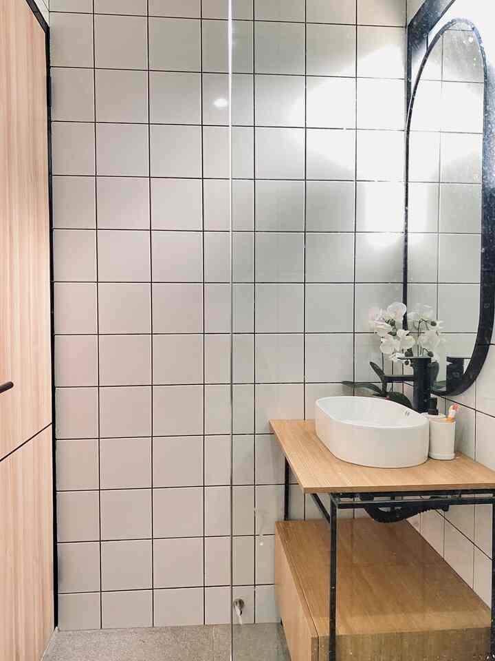 Inspirasi pintu kamar mandi ✨

Pintu kamar mandi ini terbuat dari material multiplek finishing HPL dengan ketebalan 4 cm.
Agar tidak monoton, diberi aksen list hitam dibawahnya. Dipasangkan juga handle dengan warna yang senada, agar muncul looks yang elegan & minimalis.
Oiya, kami pasangkan juga door stopper yang berfungsi agar pintu tidak mudah bergeser dan menjaga dinding kamar mandi tidak rusak.

#InspirasiKamarMandi #InspirasiPintu #PintuKamarMandi #RumahMinimalis #RumahJapandi #JapandiIndustrial #KamarMandiMinimalis #PintuHPL #HPLTaco #DindingKamarMandi