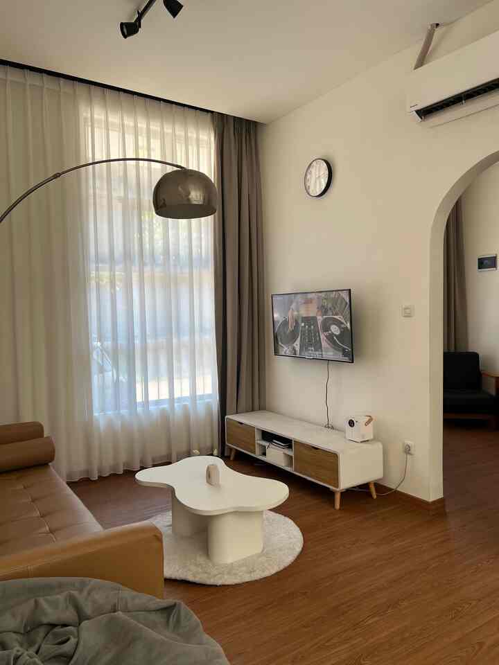 The most comfortable place in the house, especially after work or on weekends! Here you can unwind, sit back and relax while drinking coffee, watch your favorite movie, or just lie down and enjoy the atmosphere. No need to go far to find peace, this corner is always the best place to enjoy time without rushing.

#MomentsAtHome #InspirasiDekorasi #RuanganFavorit #CozyCorner #MinimalistLiving #InteriorDesign #ScandinavianStyle #WarmVibes #RelaxingSpace #WeekendMood #HomeDecorLovers #StayCozy #LivingRoomGoals #SimpleLiving #MyHappyPlace #CalmAndCozy #NeutralTones #MinimalistHome #ComfortZone #HyggeHome #CozyVibes #InteriorGoals #HomeInspiration