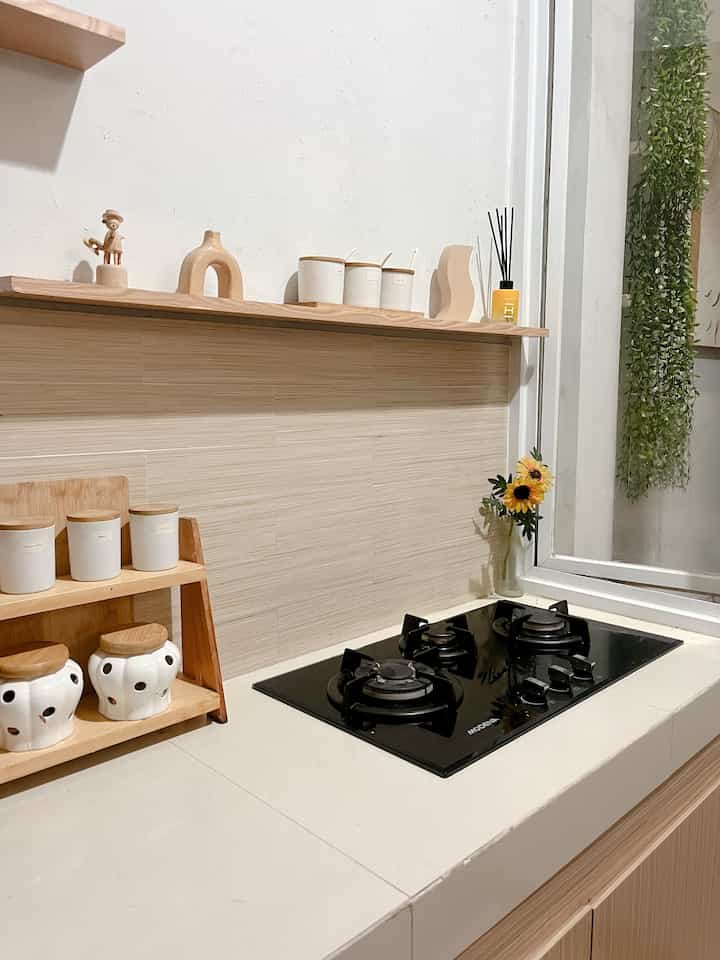 Ide penyimpanan di dapur ala dirumah.shacca 

Di dapur mungil ini aku menerapkan open space supaya teriliat luas
Pembuatan kitchen set memaximalkan ruang penyimpanan, supaya barang tidak terlihat berantakan .

#KitchenSet
#KitchenOrganization
#DapurRapi
#PenyimpananDapur
#InspirasiDapur
#DapurMinimalis
#StyleDapur
#DapurJapandi