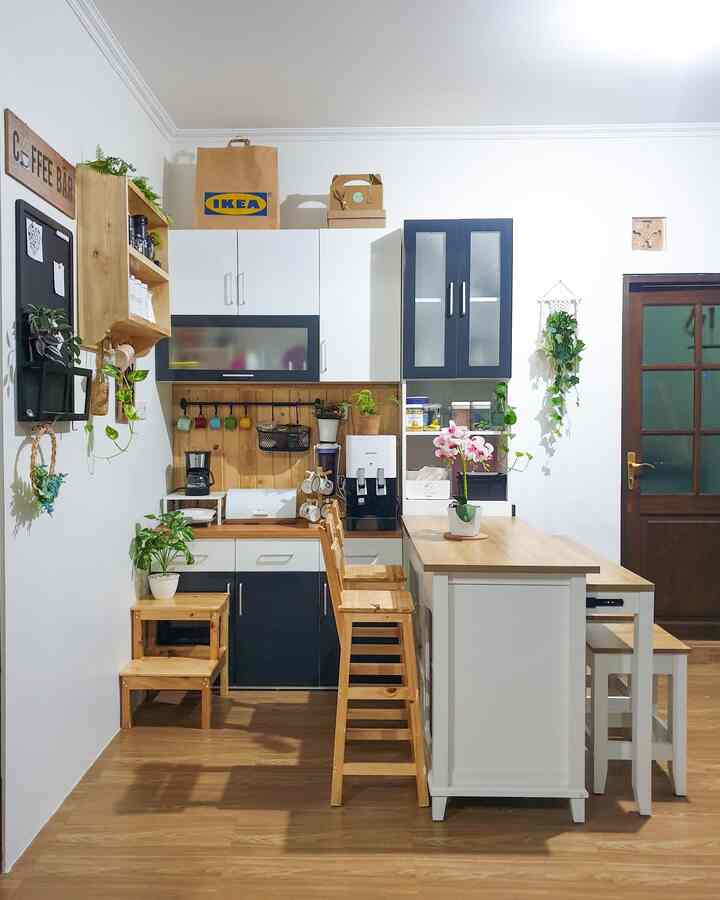 💕Small Transformation in Mini Pantry

slide 1,2: mini pantry after a light makeover
slide 3: before the makeover it was still plain 🤭
slide 4: my husband installed the custom hanging shelves and other decorative items himself
slide 5: the appearance of an empty wall that is now installed with something 😅

the idea for decorating the wall with shelves and some decorative items, my mother got from scrolling through Pinterest. while the idea for custom wooden shelves came from my husband to save money. coincidentally, previously we looked for ready-made ones in furniture stores, but it turned out to be quite expensive with MDF material, not solid wood.

#KitchenSet #KitchenSetMinimalis #Pantry #MiniPantry 
#MyDreamKitchen
#KitchenRenovation
#KitchenStyling