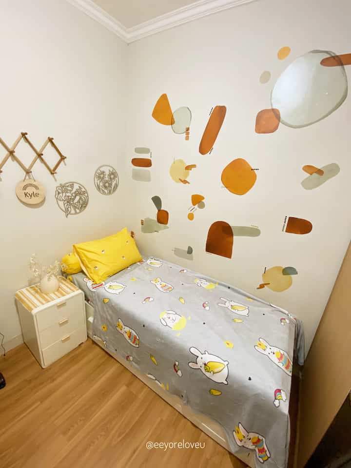 Ide mendekor kamar 3x3 untuk kamar anak :
Tinggal mainin warna / motif di seprei dan hiasan dinding aja😘


#kamaranak #dekorasikamaranak #kamarminimalis #kamarkecil #kamarmini #kamartidur #rumahdeveloper