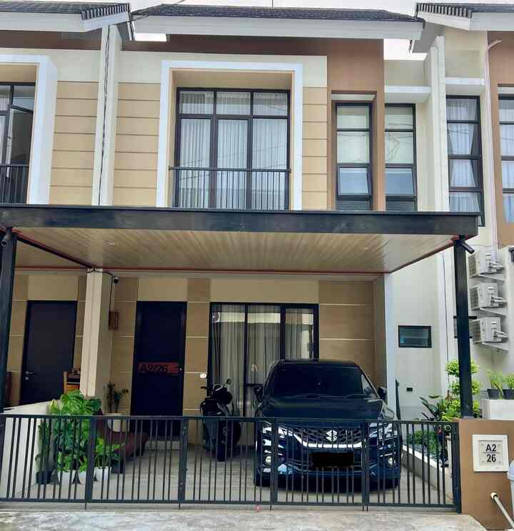 Fasad rumah simple dan minimalis kenapa kita memilih cluster ini alasan cluster ini agak unik si, cluster yang di izinkan untuk menggunakan pagar supaya lebih aman terlepas adanya one get system juga di gerbang utama.

Karena fasad yang tidak banyak diubah kita cuma menambahkan sedikit sentuhan hijau dr beberapa jenis tanaman dan kanopi menggunakan dari PVC.

 #KanopiPcv #CatRumah #TanamanHias #Pagarholo #Pagarminimalis #IdeFasad #InspirasiRumah #InspirasiFasad #StyleFasad #FasadRumah