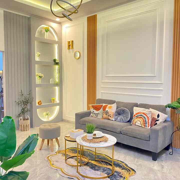 DIY Wallarch ✨

Wallarch ini kami DIY menggunakan 1 lembar gypsum, 1 lembar GRC dan 8 batang rangka holo.
Kami bentuk sperti arch yanh digunakan untuk pemanis dan meletakkan pajangan dan tanaman artifisial agar memberikan kesan segar pada ruangan, kemudian kami juga tambahkan lampu LED strip berwarna warn white agar memberikan kesan hangat dan estetik.

Semoga menginspirasi🤗

#DiyWallArch #WallarchLowBudget #MakeOver #Gypsum #WarnaCat #MakeOverWallarch