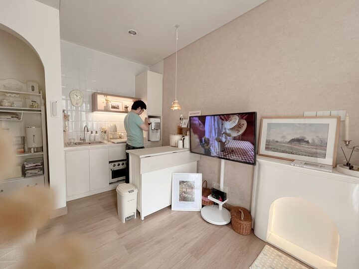 short form carousel card thumbnail