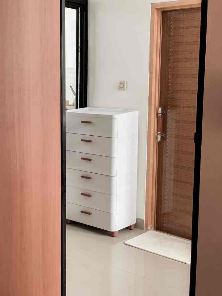 Kamar mandi foyer dengan Laci Kabinet UPC #bathroom #littleourstory
