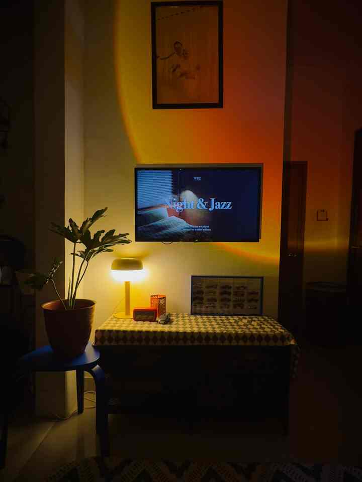 Night Lamp in Living Room area🛋️

1. BLASVERK: This yellow table lamp is the first "colored" lamp in our house, the wattage of the lamp can be adjusted according to needs, the design is aesthetic and also made of plastic that is easy to wipe if there is dust.

2. Sunset Lamp: Ma' kiddos' favorite lamp! because it emits colorful light and is perfect when accompanied by watching movies^^

3. Standing Lamp: The only and first lamp we have in this house, the first time I bought it I immediately fell in love with its timeless model and we think it is very suitable for various home concepts.

4. FLOTTILJ: This lamp is suitable for reading, studying because it provides directional light. However, in our house, it is placed above the piano to provide light when the piano is being played.

#SunsetLamp #LampuMeja #StandingLamp #RekomendasiLampu
#HomeLamp
#NightVibe #CatPutih #SofaSuede #KeramikPutih